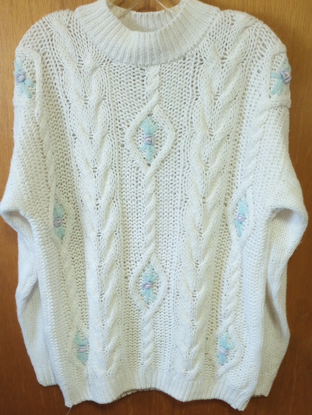 Cabin Creek Hand Knit White Vtg Sweater with Lavender, Pink & Mint Green Flowers
